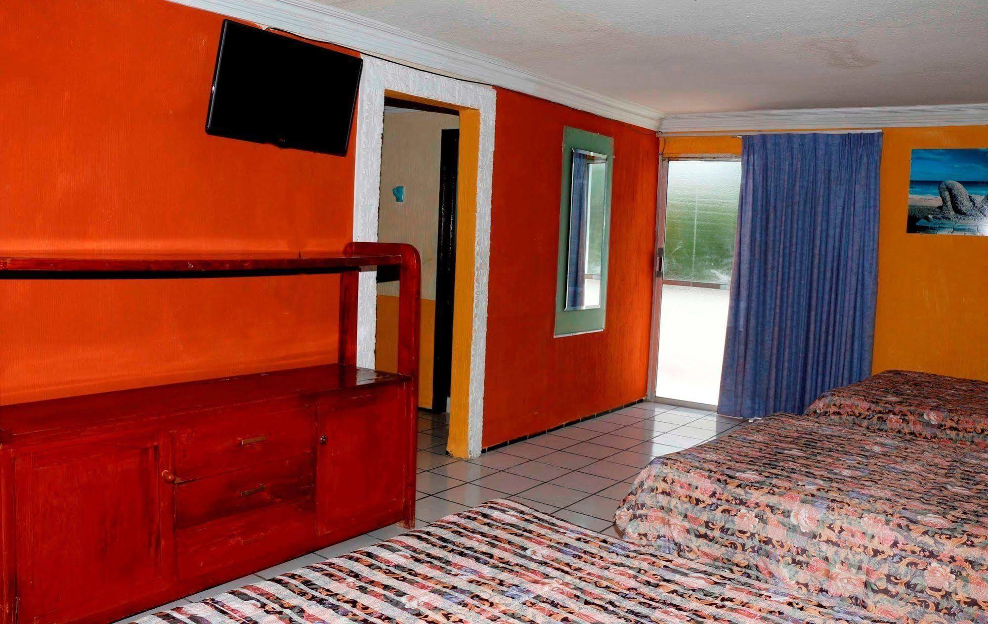 Hotel Suites Elia Noemi Mérida Esterno foto