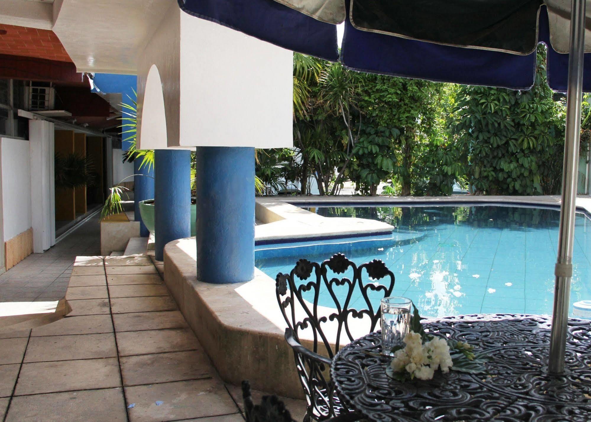 Hotel Suites Elia Noemi Mérida Esterno foto